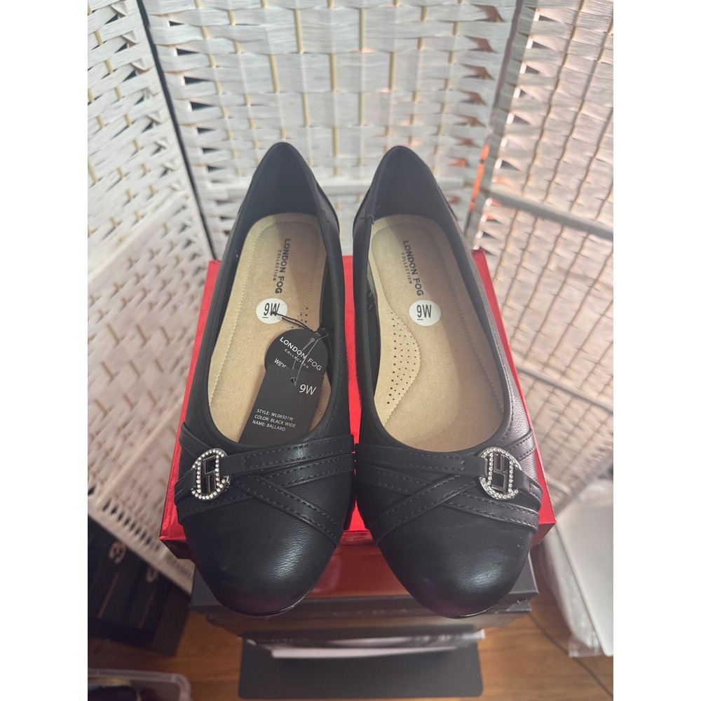 London Fog Wide Width Black Comfort Flats Rhinestone Accent Size 9W - Picture 8 of 9